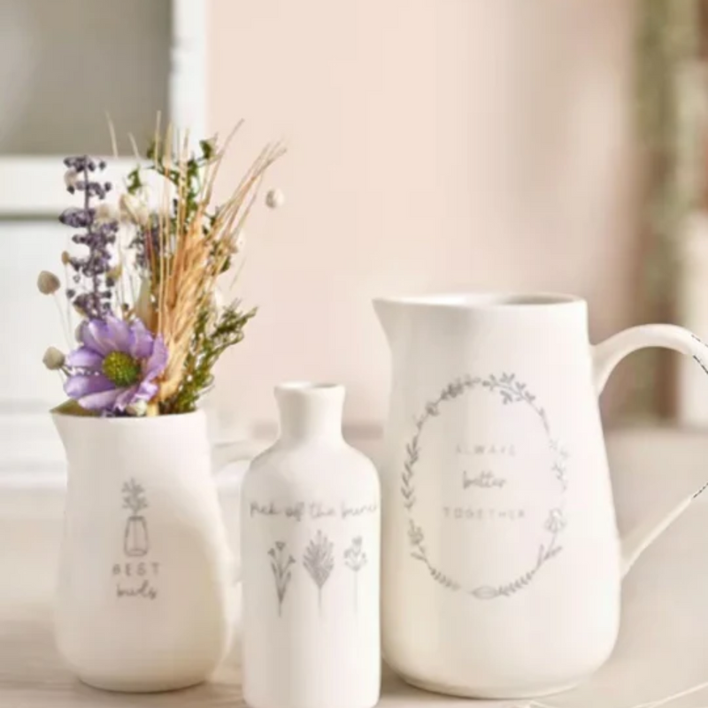 Moments Mini White Ceramic Pick of The Bunch Bud Vase