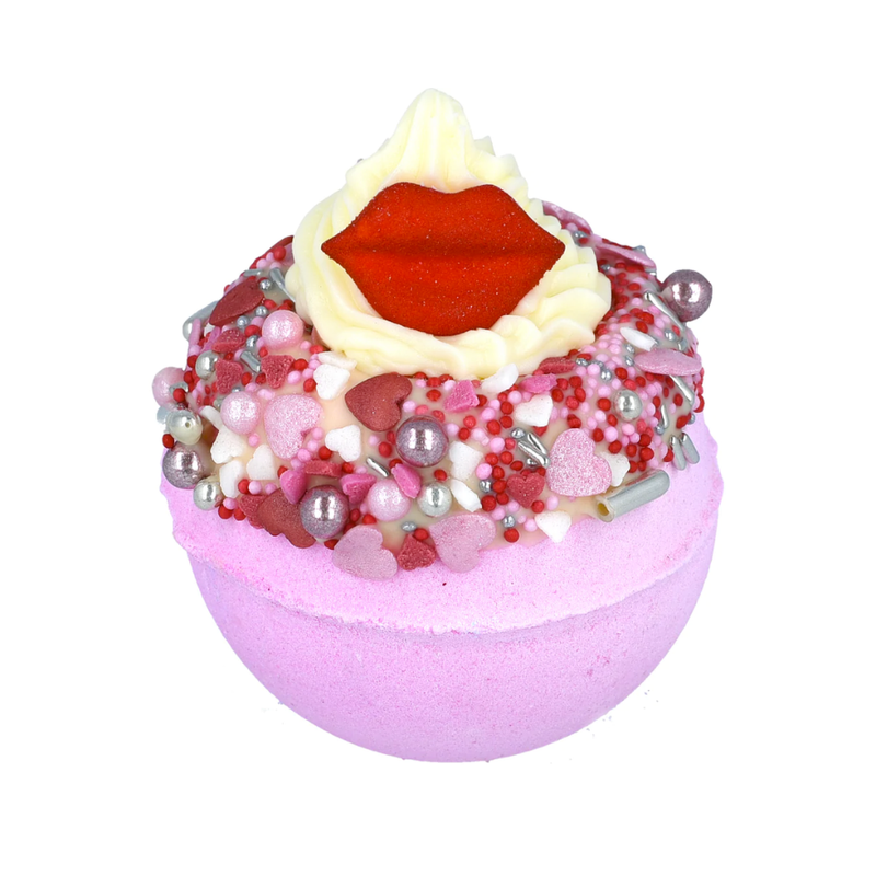 Bomb Cosmetics Kiss Chase Bath Blaster
